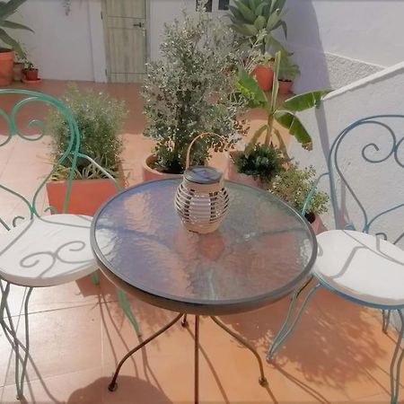 Cozy Apartment With Private Courtyard Barcarena エクステリア 写真