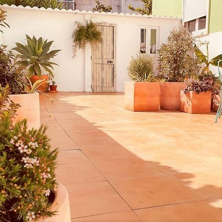 Cozy Apartment With Private Courtyard Barcarena エクステリア 写真